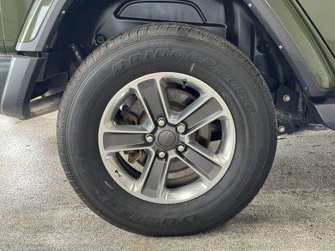 Used 2021 Jeep Wrangler Unlimited Sahara w/ Uconnect 4C Nav & Sound Group AWD/4WD image 21