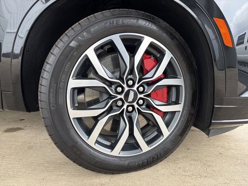 Used 2025 Cadillac XT6 Sport image 42