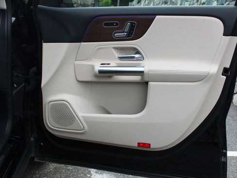 Used 2022 Mercedes-Benz GLA 250 GLA 250 4MATIC Sport Utility 4 image 19