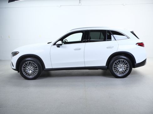 Certified 2026 Mercedes-Benz GLC 300 4MATIC image 10