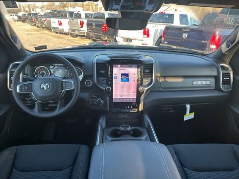 New 2026 RAM 1500 Big Horn AWD/4WD image 14