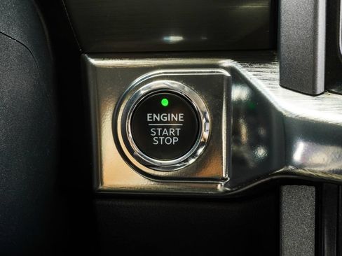 Used 2023 Ford F150 4x4 SuperCrew image 27