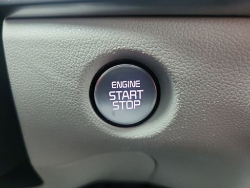 Used 2025 Kia Sorento S FWD image 16