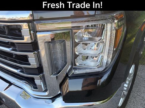 Certified 2023 GMC Sierra 2500 SLT w/ SLT Premium Package AWD/4WD image 4