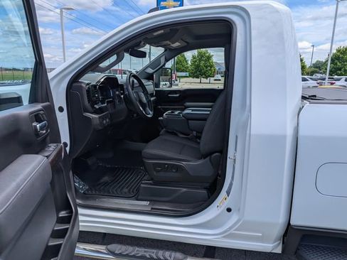 Used 2024 Chevrolet Silverado 2500 LT w/ Convenience Package AWD/4WD image 9
