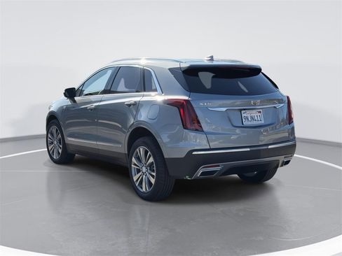 Used 2025 Cadillac XT5 Premium Luxury image 5