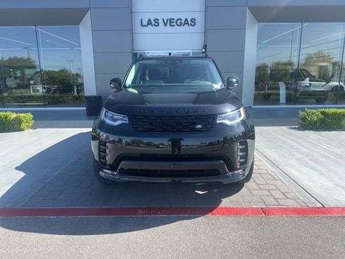 Used 2025 Land Rover Discovery Dynamic SE image 2