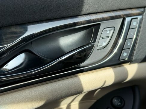 Used 2018 Cadillac CTS Luxury image 23