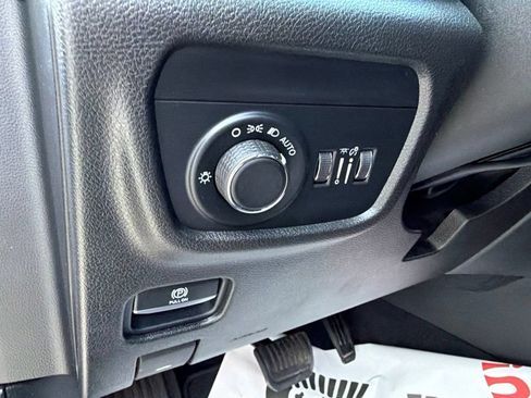 Used 2021 Jeep Grand Cherokee L Laredo AWD/4WD image 24