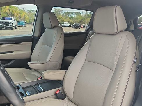 Used 2022 Honda Odyssey Elite image 13