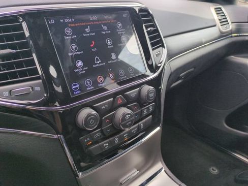 Used 2019 Jeep Grand Cherokee Limited AWD/4WD image 11