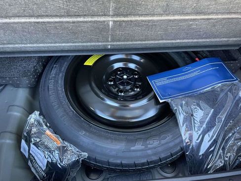 Certified 2025 Hyundai Tucson Limited image 26