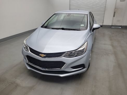 Used 2018 Chevrolet Cruze LS FWD image 15