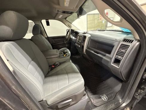 Used 2019 RAM 1500 Express image 19