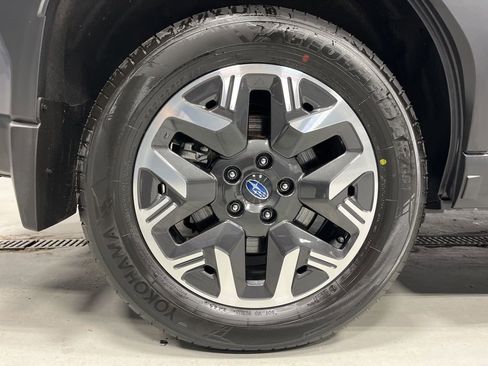 Used 2026 Subaru Forester Premium image 40