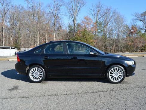 Used 2011 Volvo S40 T5 w/ Preferred Pkg image 58