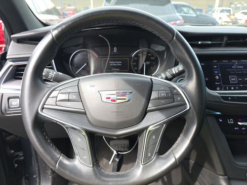 Used 2020 Cadillac XT5 Luxury image 13