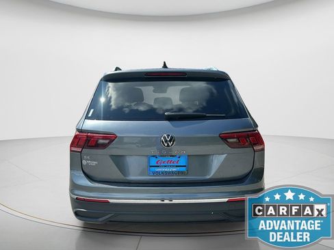 Certified 2023 Volkswagen Tiguan SE w/ Panoramic Sunroof Package FWD image 7