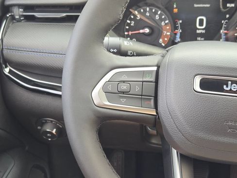 New 2026 Jeep Compass Latitude AWD/4WD image 33