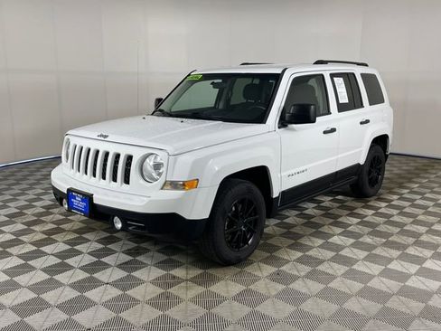 Used 2014 Jeep Patriot Sport FWD image 1