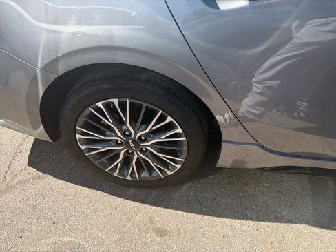 Used 2023 Kia Forte GT-Line image 5