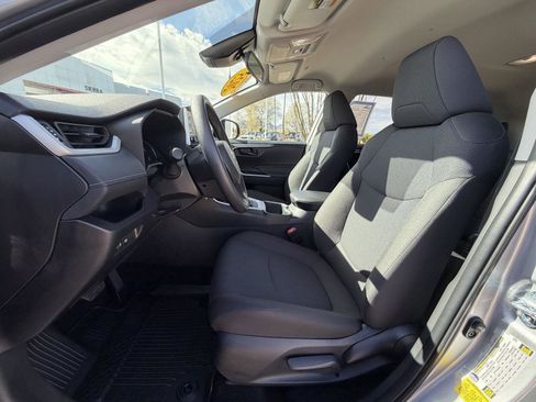 Used 2025 Toyota RAV4 LE image 17