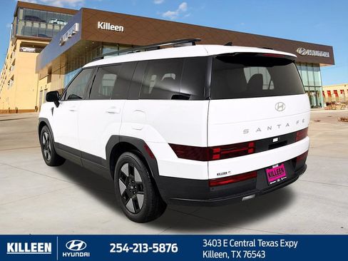 Used 2025 Hyundai Santa Fe SEL FWD image 5