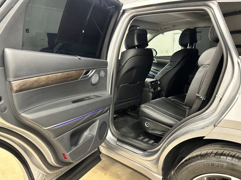 Used 2025 Genesis GV80 3.5T Advanced AWD/4WD image 19