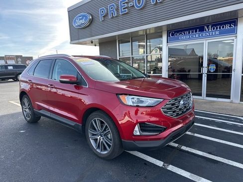 Certified 2020 Ford Edge Titanium image 2
