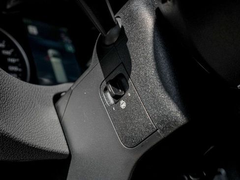 Used 2025 Mercedes-Benz Sprinter 2500 image 14