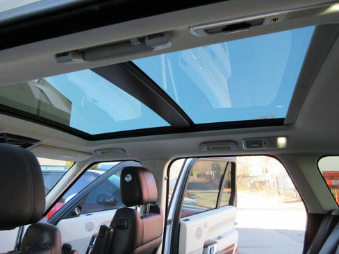 Used 2017 Land Rover Range Rover Supercharged image 44