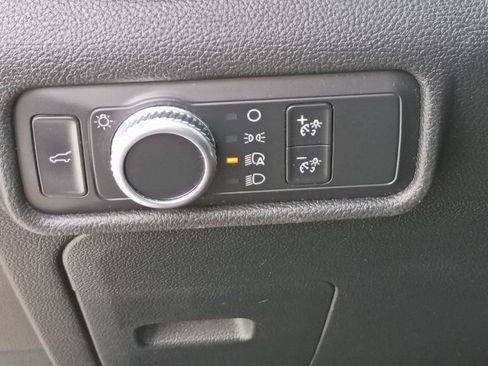 Used 2020 Ford Explorer XLT RWD image 20