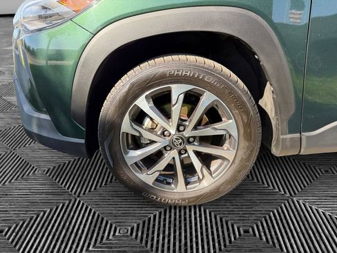 Used 2024 Toyota Corolla Cross XLE image 36
