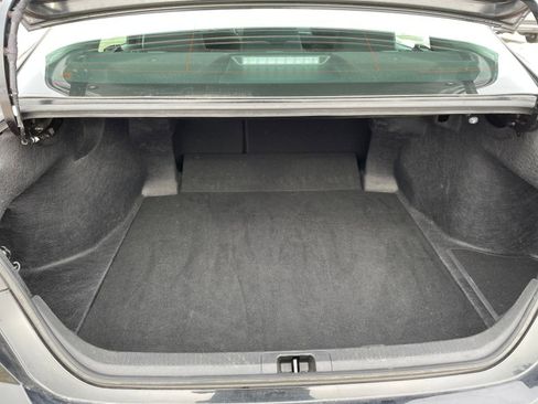 Used 2025 Toyota Camry LE image 31