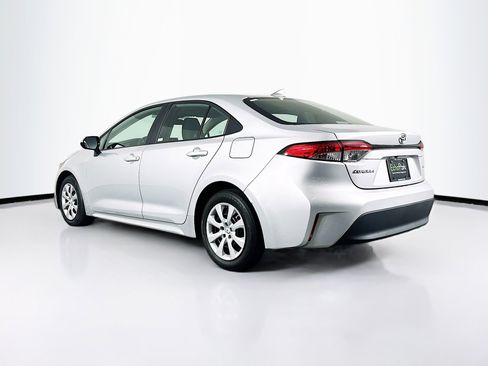 Used 2024 Toyota Corolla LE FWD image 5