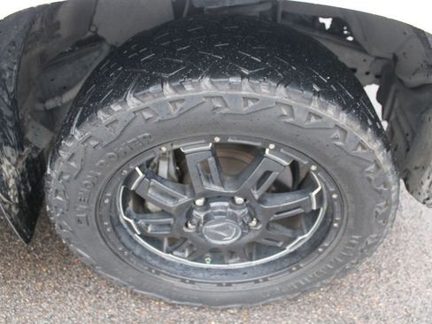 Used 2016 Toyota Tundra SR5 w/ SR5 Upgrade Package RWD image 26