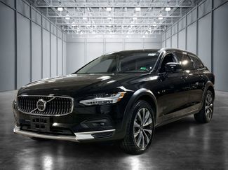 Used 2024 Volvo V90 B6 Cross Country Plus video 1