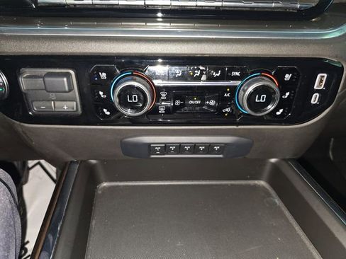 Certified 2024 Chevrolet Silverado 2500 High Country w/ High Country Premium Package AWD/4WD image 22