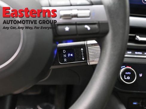 Used 2025 Hyundai Sonata SEL FWD image 13