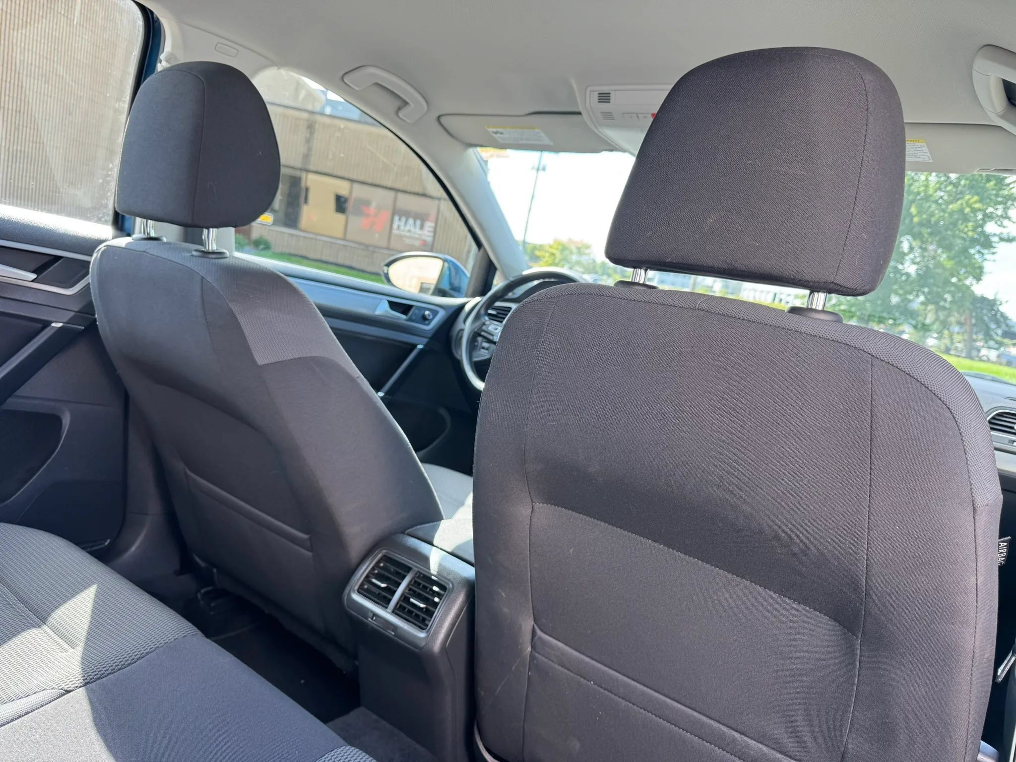 Used 2017 Volkswagen Golf SEL FWD image 31