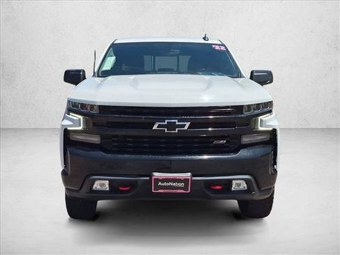 Used 2022 Chevrolet Silverado 1500 LT Trail Boss w/ Convenience Package II AWD/4WD image 2