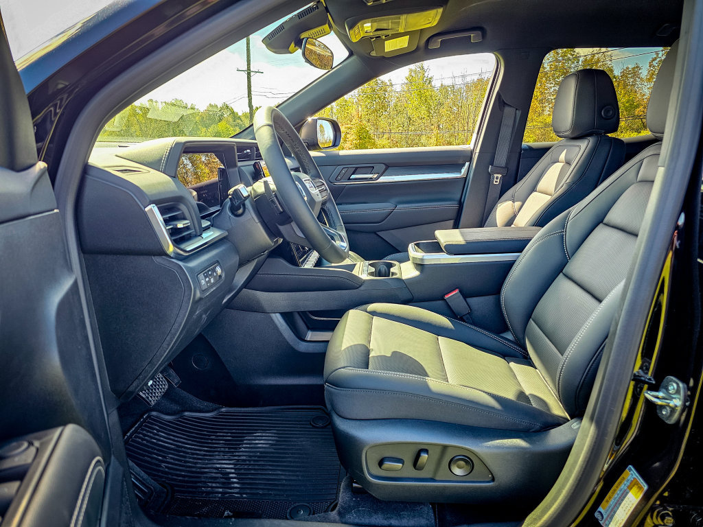 New 2027 GMC Terrain Elevation w/ Elevation Premium Package AWD/4WD image 11