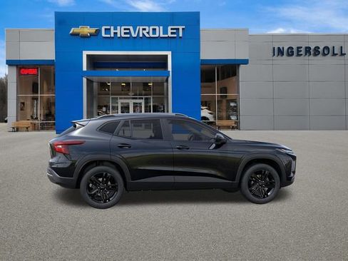 Used 2026 Chevrolet Trax ACTIV w/ Driver Confidence Package image 5