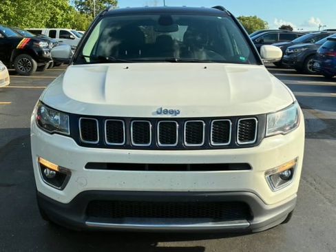 Used 2019 Jeep Compass Limited AWD/4WD image 2