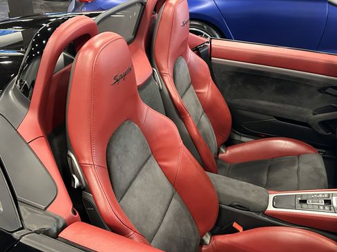 Used 2016 Porsche Boxster Spyder RWD image 8