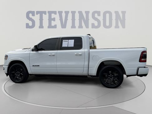 Used 2022 RAM 1500 Laramie AWD/4WD image 2