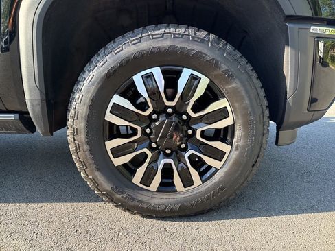 New 2025 GMC Sierra 2500 Denali Ultimate w/ Max Trailering Package AWD/4WD image 9