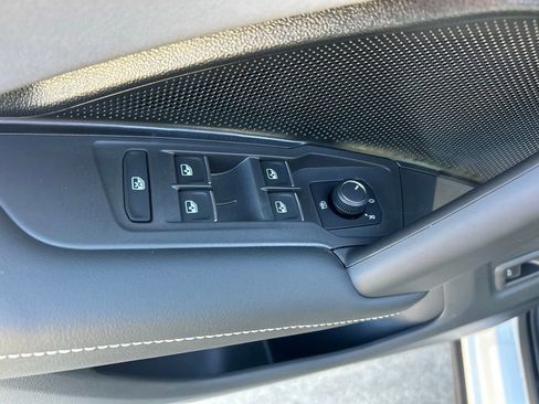 New 2026 Volkswagen Tiguan SE R-Line image 54