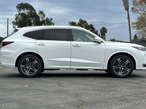 New 2026 Acura MDX w/ Advance Package image 3