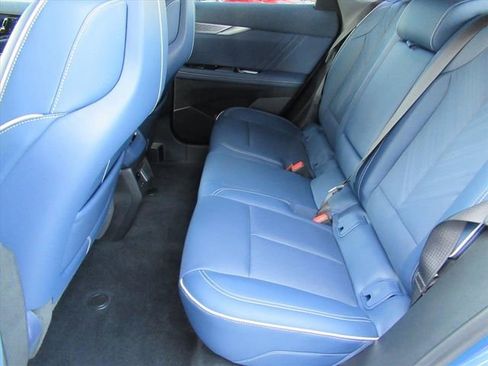 New 2026 Cadillac Optiq Luxury 2 image 31